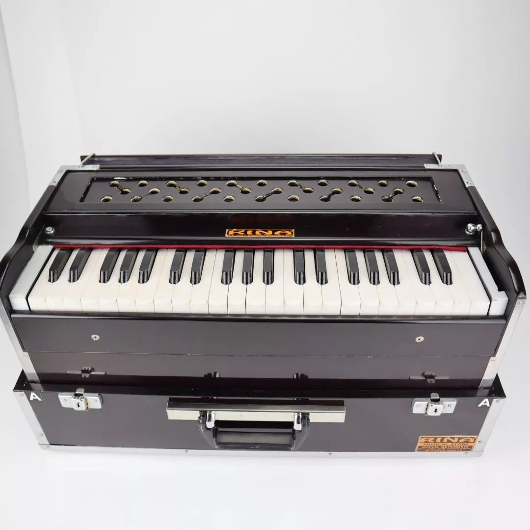 rina harmonium